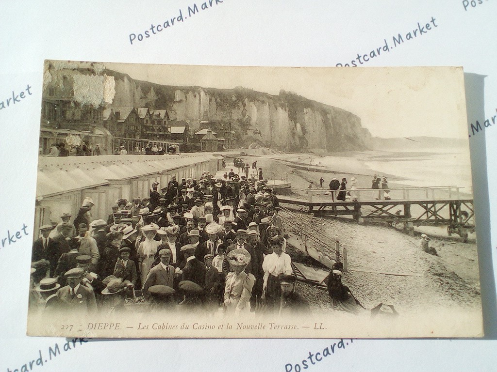 /France/Dieppe/FR_place_1906_Dieppe. Les Cabines du Casino et la Nouvelle Terrasse.jpg